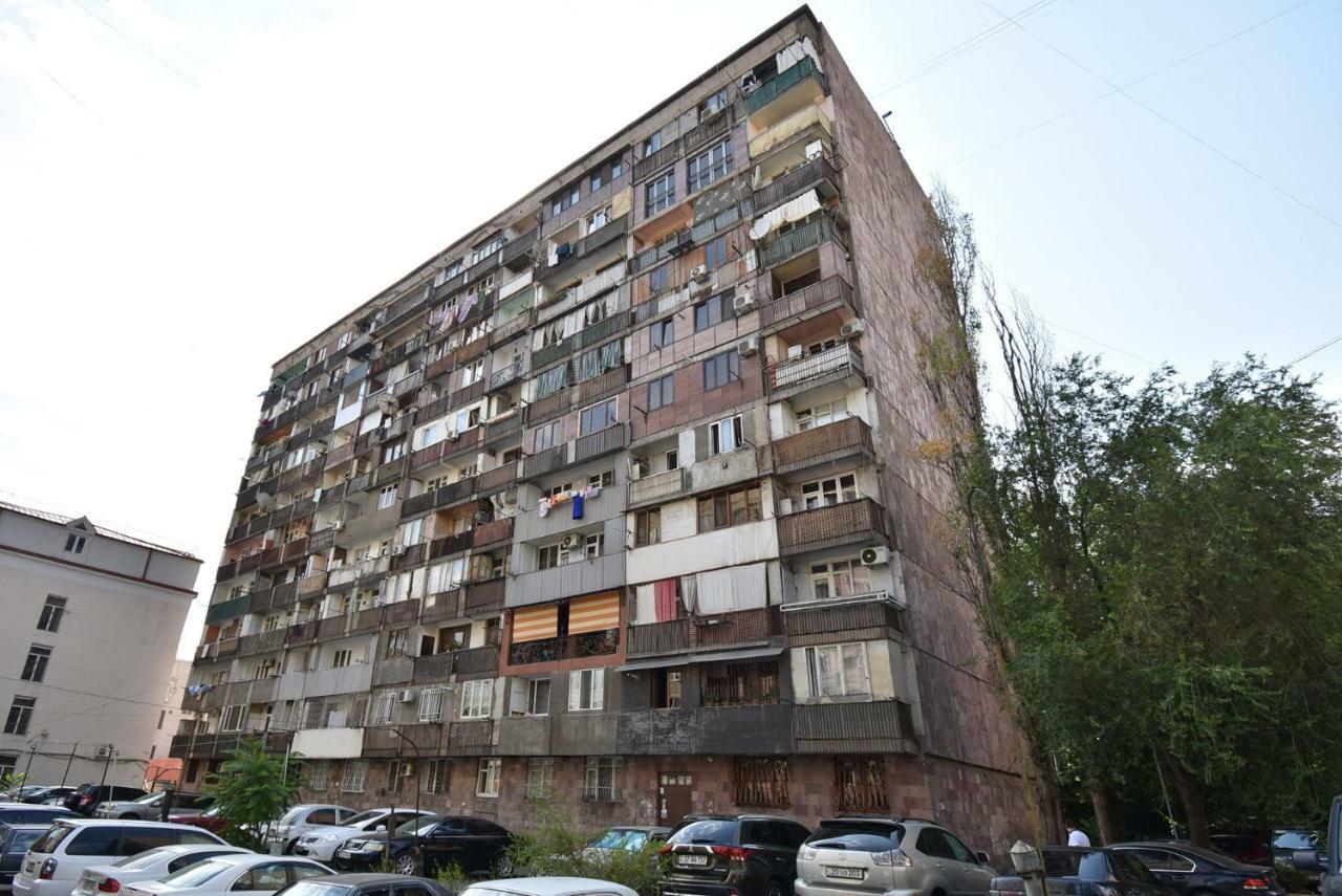 Apartments In Center Of Yerevan,Koghbatsi 1A Street Extérieur photo
